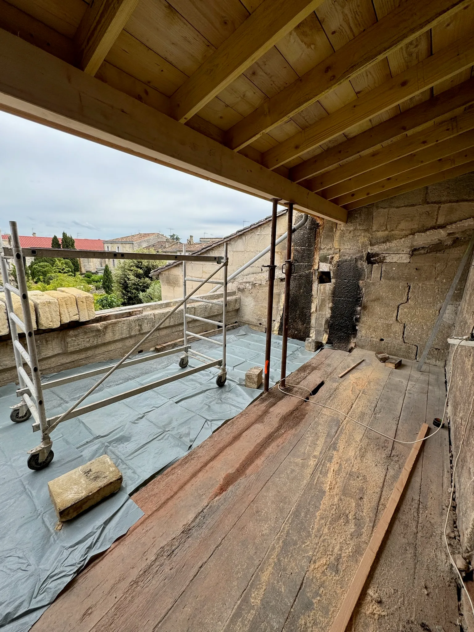 Modification de la toiture pour créer une tropezienne